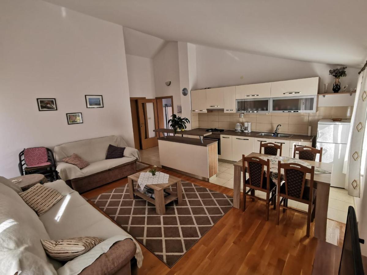 Apartman Zora Podstrana Exterior photo
